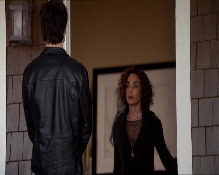 VampireDiariesWorld_dot_org-114FoolMeOnce0427.jpg