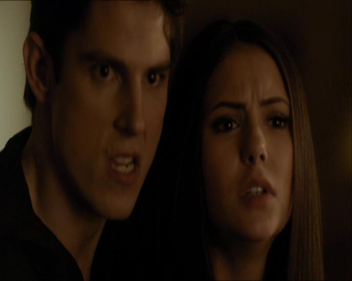 VampireDiariesWorld_dot_org-114FoolMeOnce0625.jpg