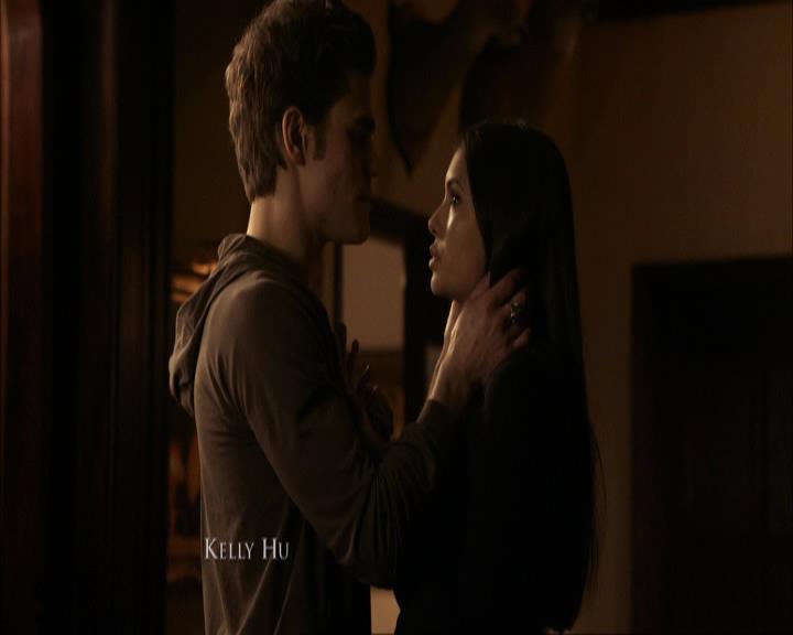 VampireDiariesWorld_dot_org-117LetTheRightOneIn0261.jpg