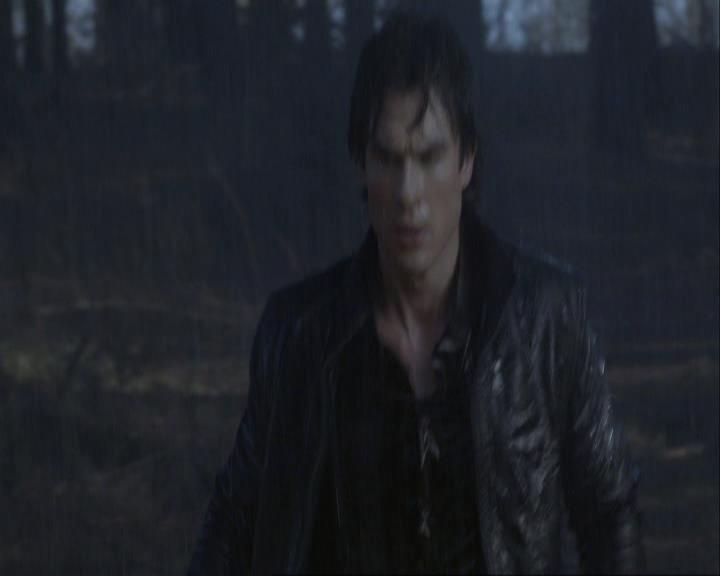 VampireDiariesWorld_dot_org-117LetTheRightOneIn0547.jpg