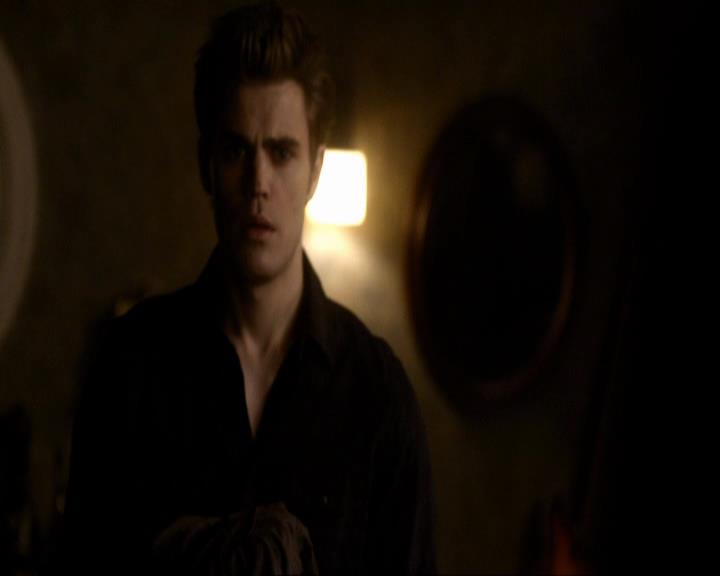 VampireDiariesWorld_dot_org-117LetTheRightOneIn1925.jpg