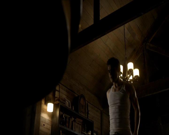 VampireDiariesWorld_dot_org-118UnderControl0013.jpg