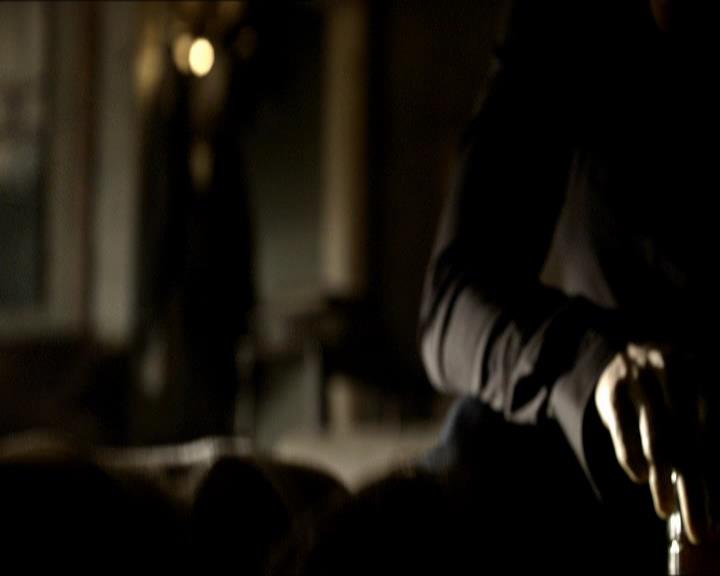 VampireDiariesWorld_dot_org-118UnderControl0024.jpg