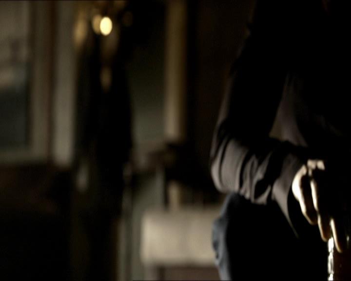 VampireDiariesWorld_dot_org-118UnderControl0025.jpg