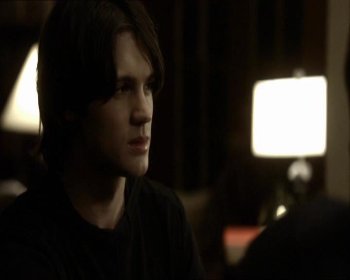 VampireDiariesWorld_dot_org-118UnderControl0403.jpg