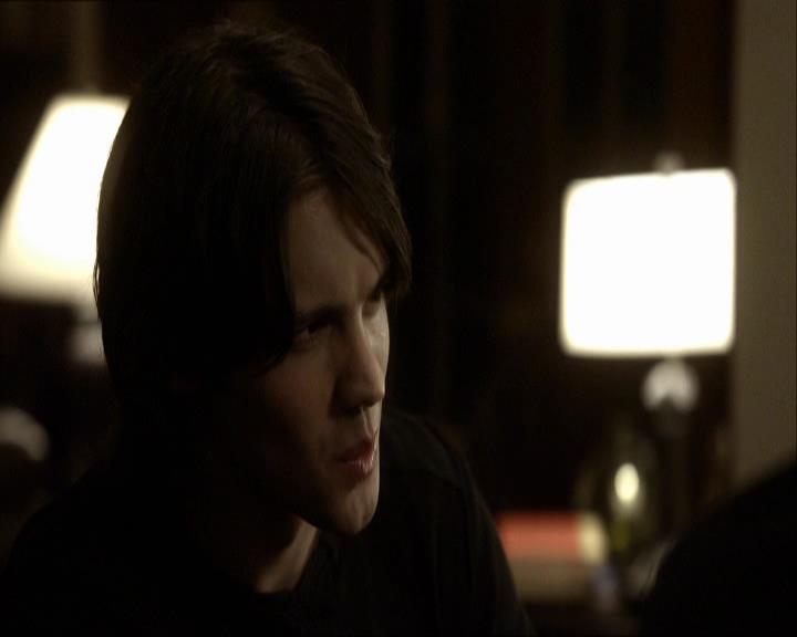 VampireDiariesWorld_dot_org-118UnderControl0410.jpg