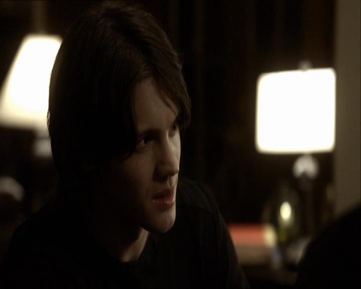 VampireDiariesWorld_dot_org-118UnderControl0411.jpg