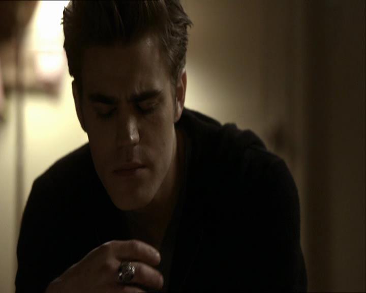 VampireDiariesWorld_dot_org-118UnderControl0423.jpg