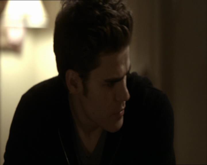 VampireDiariesWorld_dot_org-118UnderControl0425.jpg