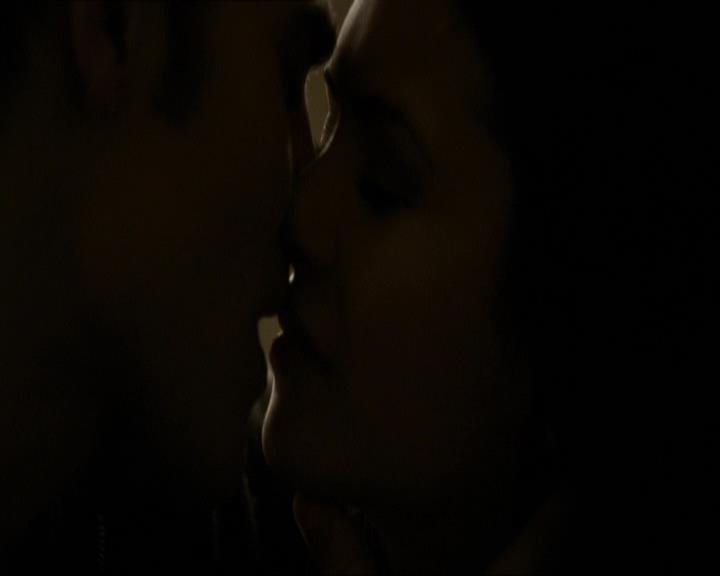 VampireDiariesWorld_dot_org-118UnderControl0495.jpg