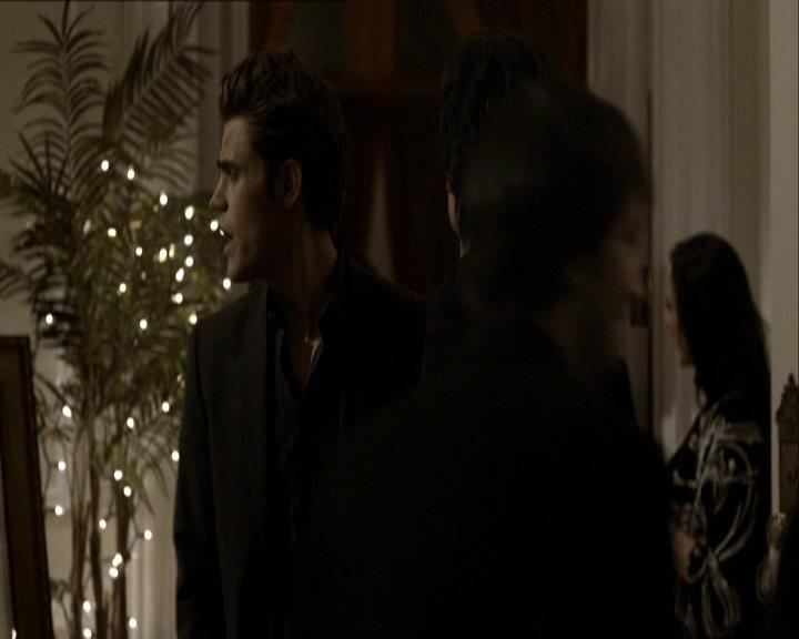 VampireDiariesWorld_dot_org-118UnderControl0768.jpg