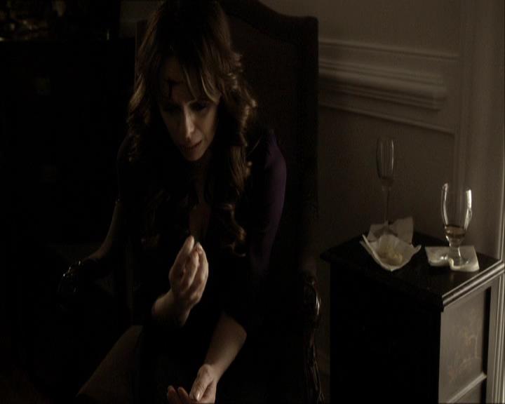 VampireDiariesWorld_dot_org-118UnderControl1523.jpg