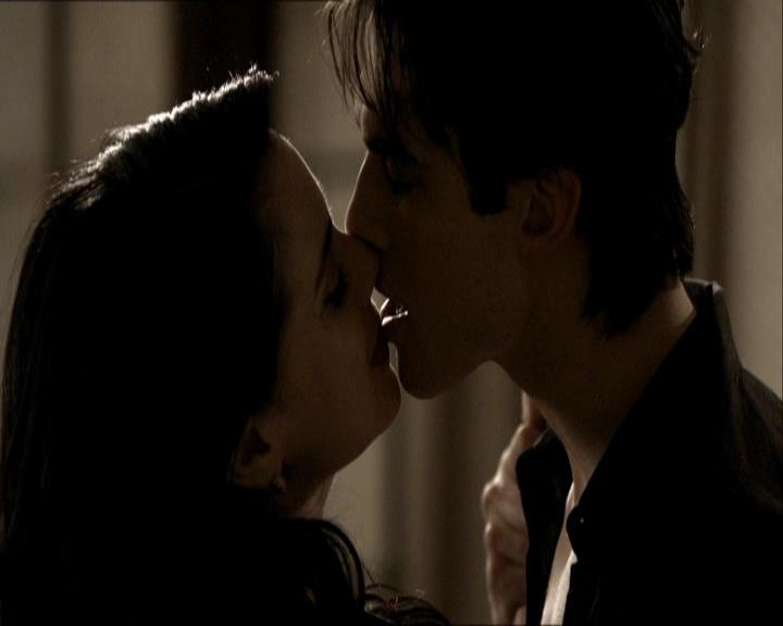 VampireDiariesWorld_dot_org-121Isobel0901.jpg