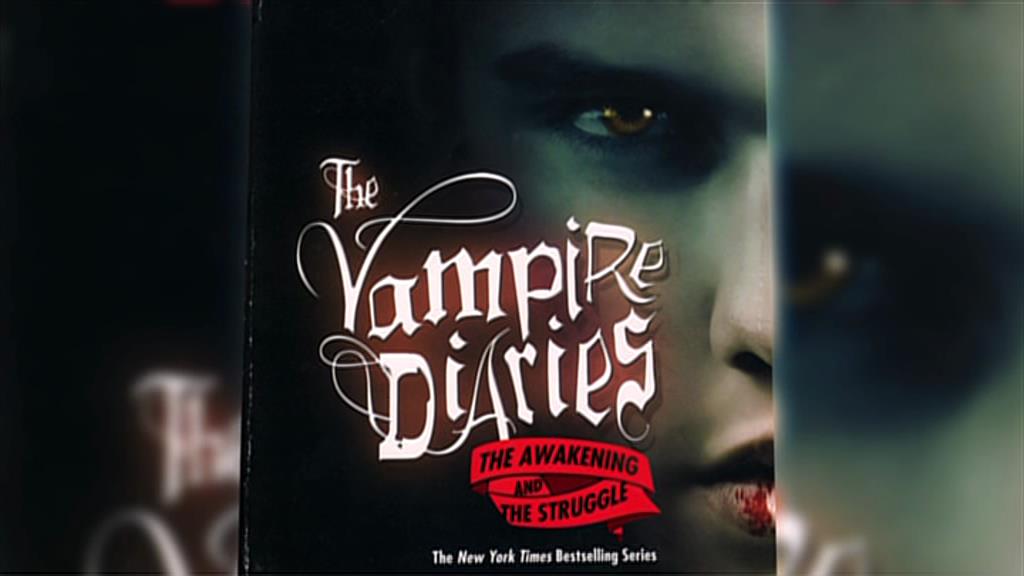 VampireDiariesWorld-dot-org_TVD-S1-SpecialFeatures_IntoMysticFalls_Captures00075.jpg