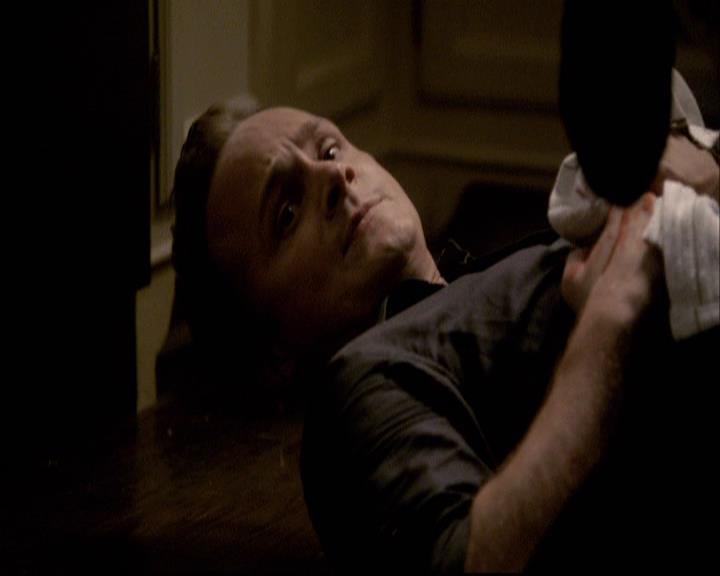 VampireDiariesWorld-dot-org_2x01TheReturn0089.jpg