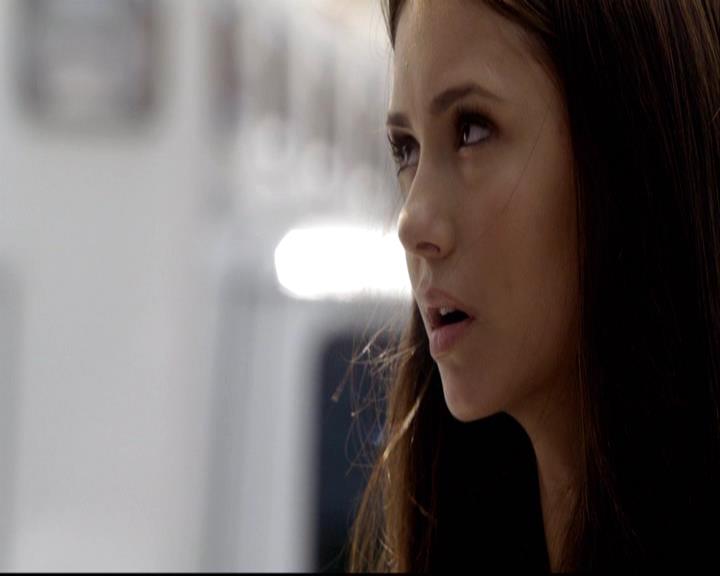 VampireDiariesWorld-dot-org_2x01TheReturn0957.jpg