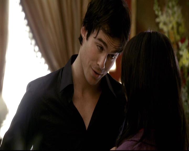 VampireDiariesWorld-dot-org_2x01TheReturn1000.jpg