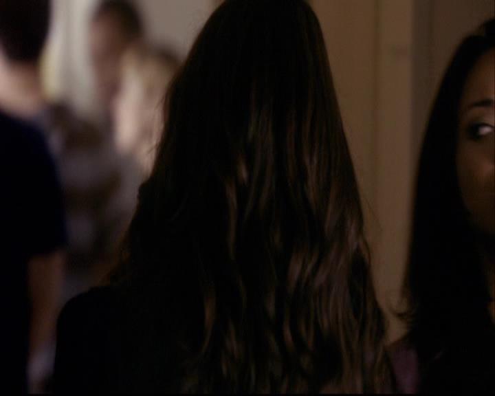 VampireDiariesWorld-dot-org_2x01TheReturn1128.jpg