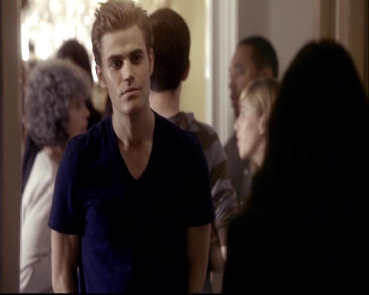 VampireDiariesWorld-dot-org_2x01TheReturn1129.jpg