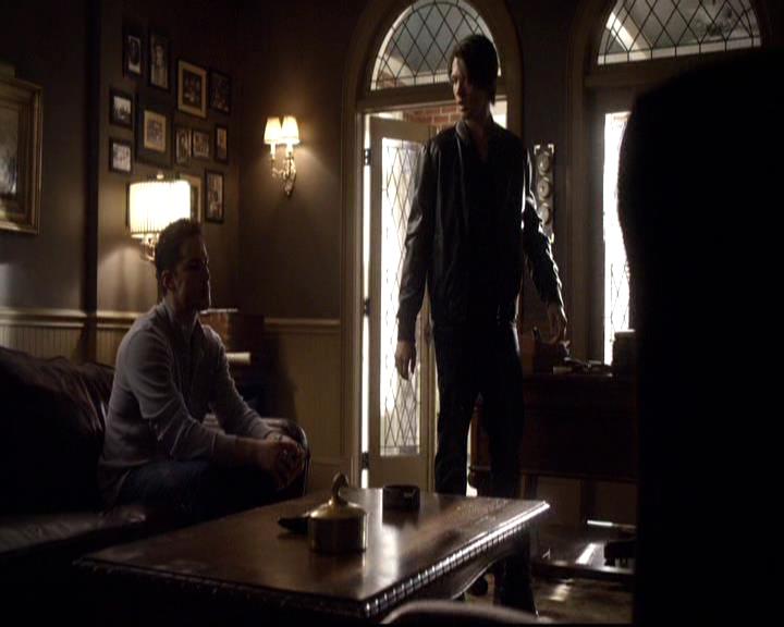 VampireDiariesWorld-dot-org_2x01TheReturn1317.jpg