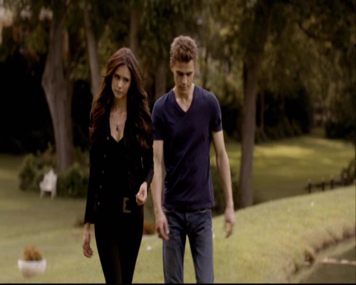 VampireDiariesWorld-dot-org_2x01TheReturn1405.jpg