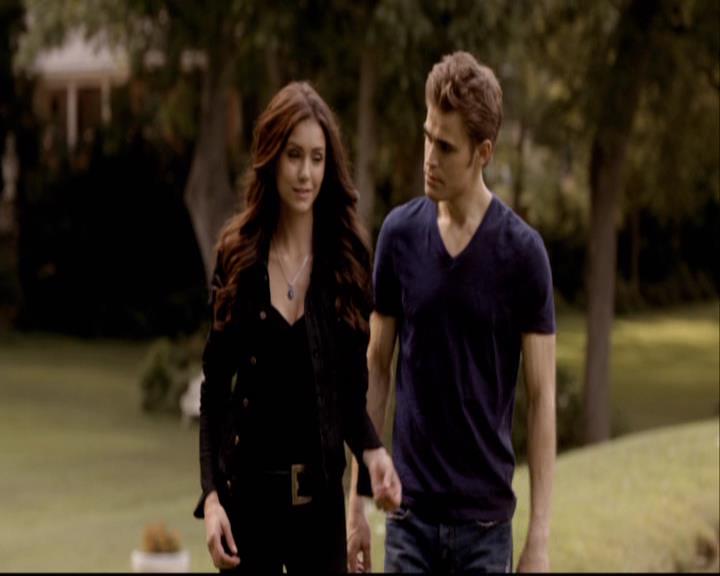 VampireDiariesWorld-dot-org_2x01TheReturn1407.jpg
