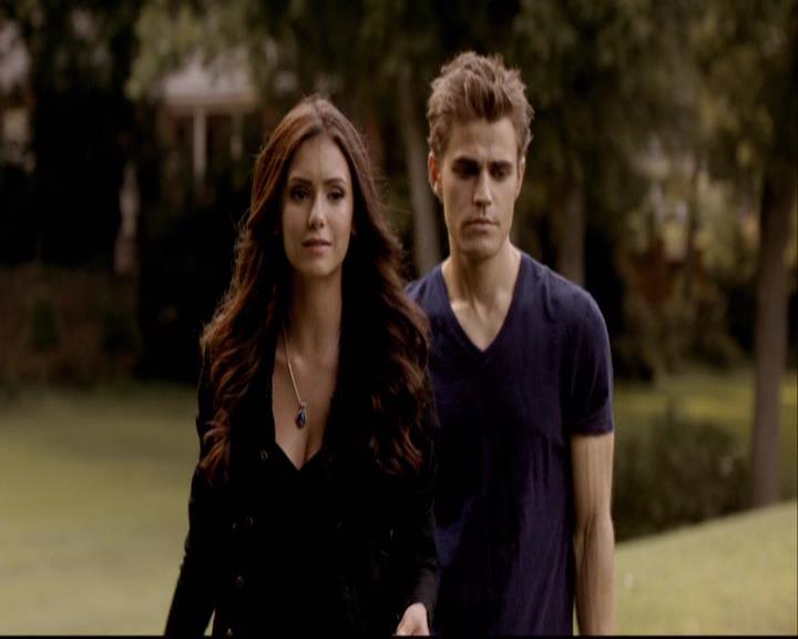 VampireDiariesWorld-dot-org_2x01TheReturn1409.jpg