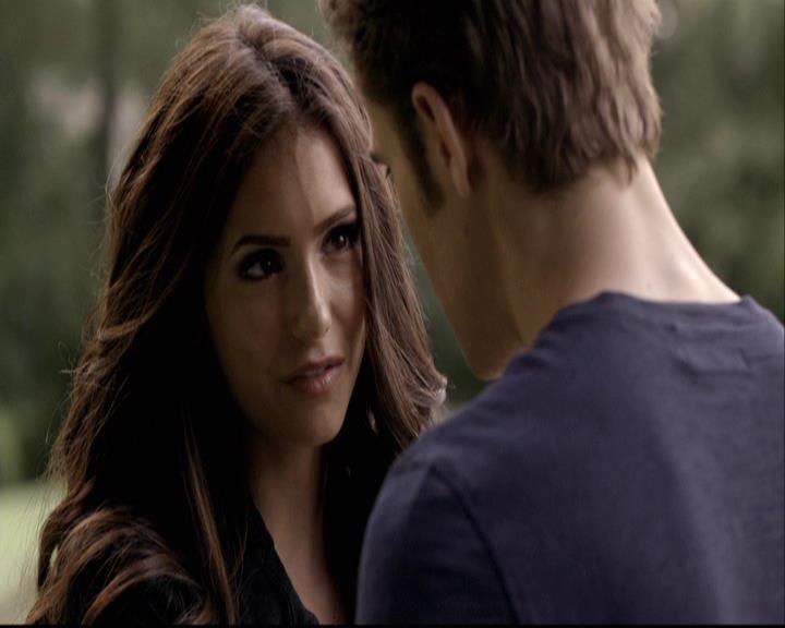 VampireDiariesWorld-dot-org_2x01TheReturn1469.jpg