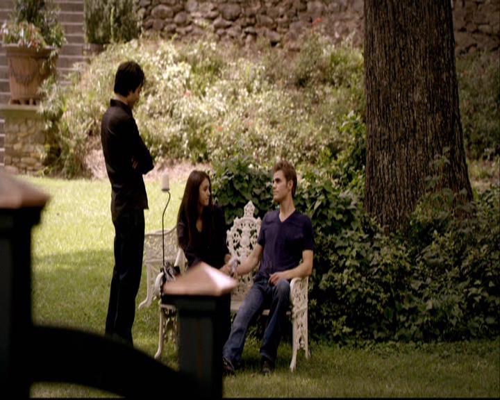 VampireDiariesWorld-dot-org_2x01TheReturn1534.jpg