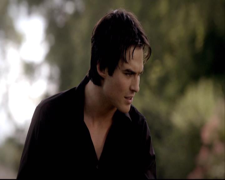 VampireDiariesWorld-dot-org_2x01TheReturn1554.jpg