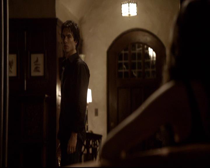 VampireDiariesWorld-dot-org_2x01TheReturn1757.jpg