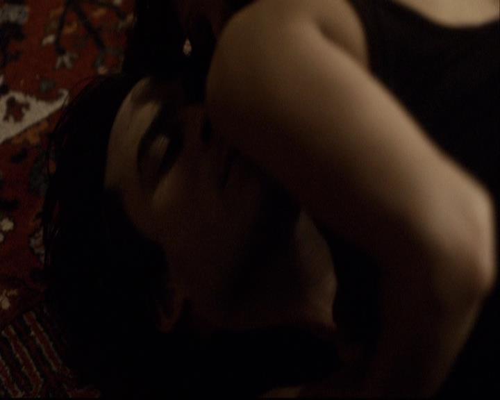 VampireDiariesWorld-dot-org_2x01TheReturn1801.jpg