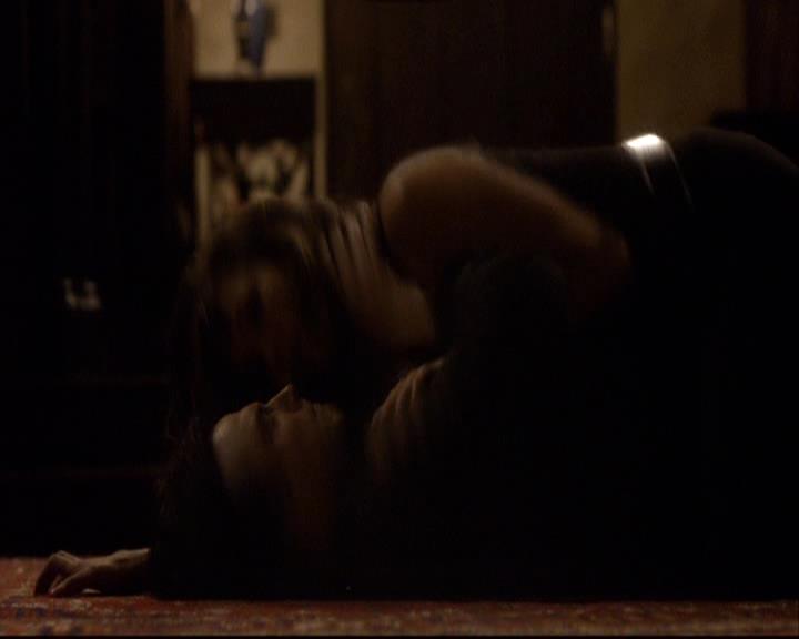 VampireDiariesWorld-dot-org_2x01TheReturn1804.jpg
