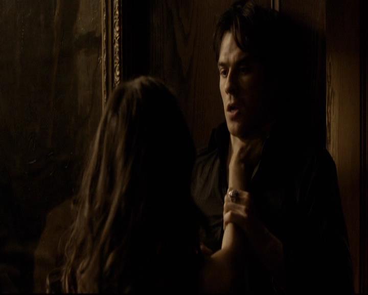 VampireDiariesWorld-dot-org_2x01TheReturn1819.jpg