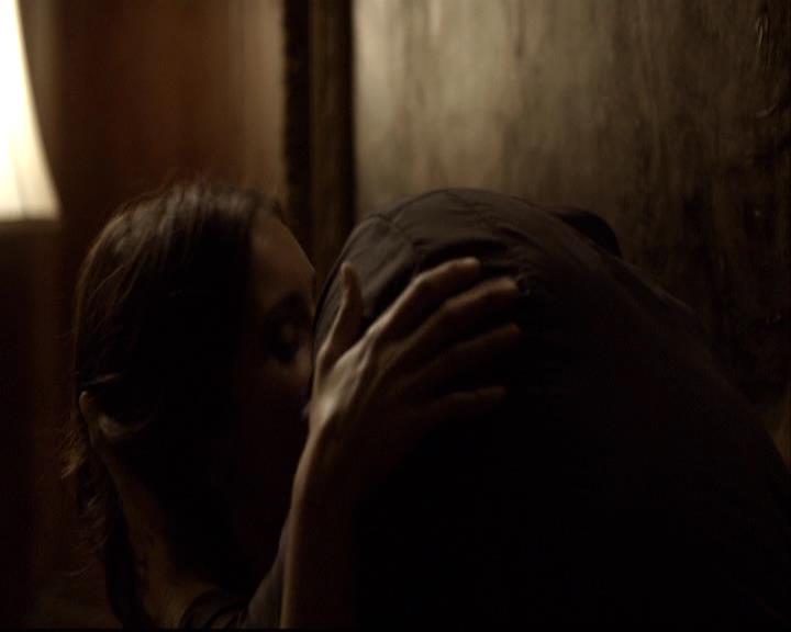 VampireDiariesWorld-dot-org_2x01TheReturn1831.jpg