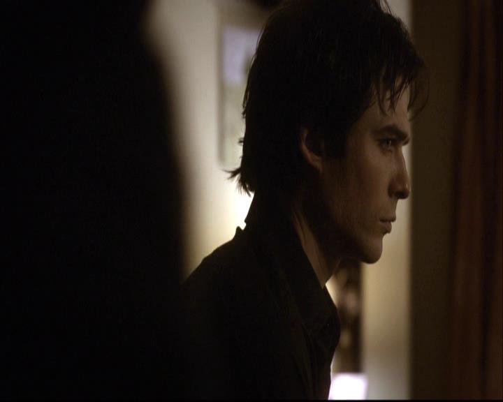 VampireDiariesWorld-dot-org_2x01TheReturn1925.jpg