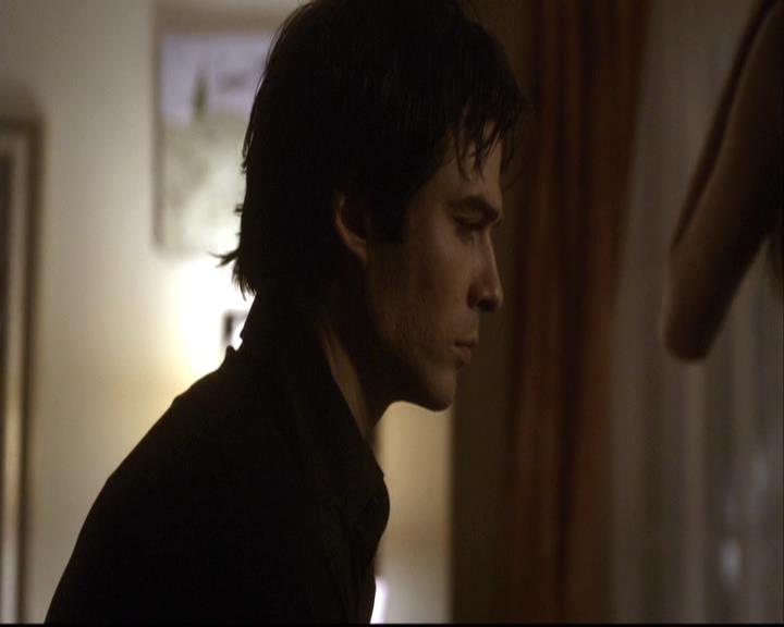 VampireDiariesWorld-dot-org_2x01TheReturn1931.jpg