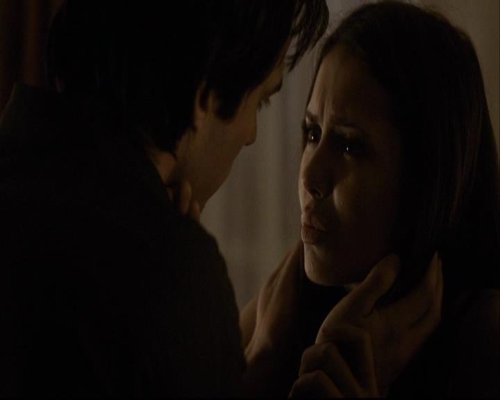 VampireDiariesWorld-dot-org_2x01TheReturn1986.jpg