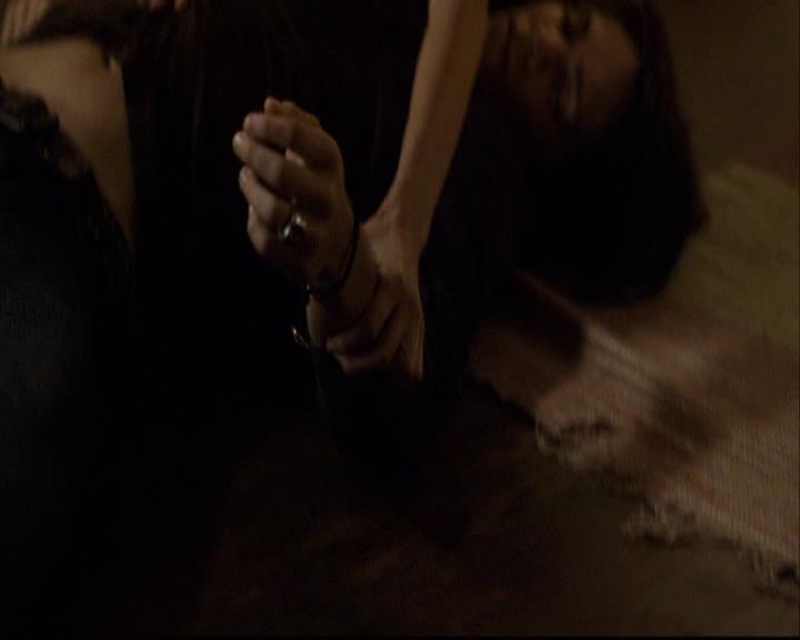 VampireDiariesWorld-dot-org_2x01TheReturn2049.jpg