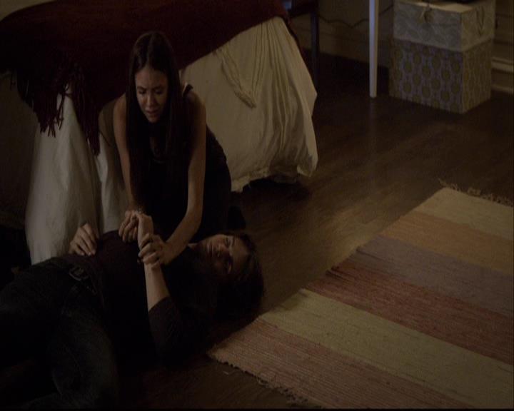 VampireDiariesWorld-dot-org_2x01TheReturn2059.jpg