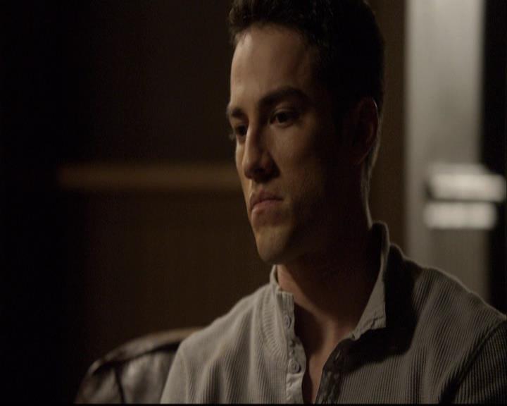 VampireDiariesWorld-dot-org_2x01TheReturn2086.jpg
