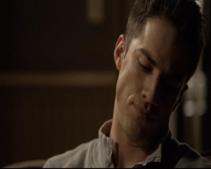 VampireDiariesWorld-dot-org_2x01TheReturn2096.jpg