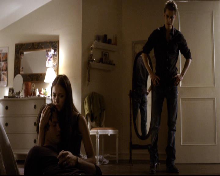 VampireDiariesWorld-dot-org_2x01TheReturn2101.jpg