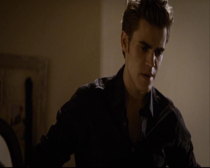 VampireDiariesWorld-dot-org_2x01TheReturn2108.jpg