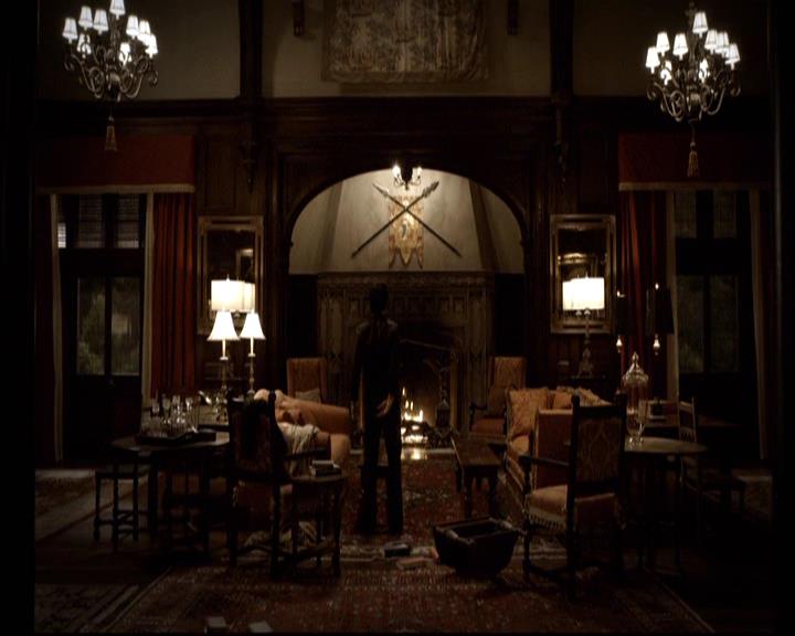 VampireDiariesWorld-dot-org_2x01TheReturn2129.jpg