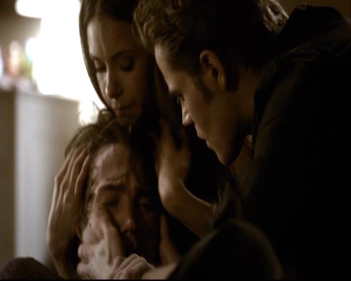 VampireDiariesWorld-dot-org_2x01TheReturn2144.jpg