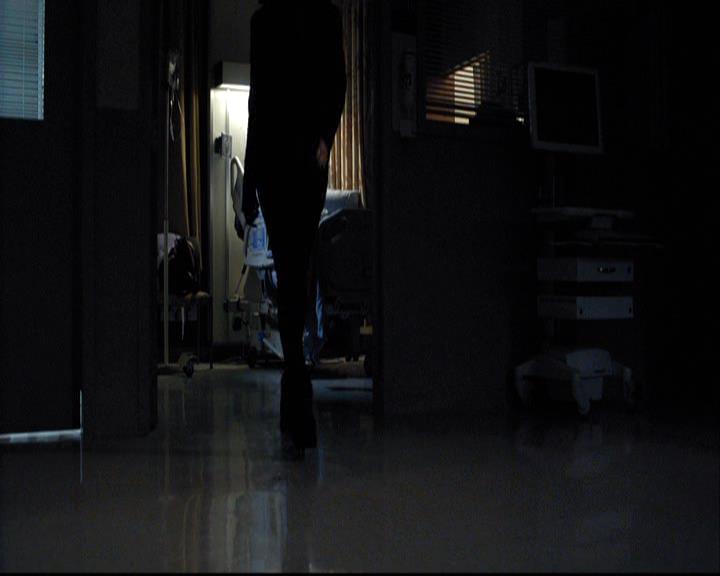 VampireDiariesWorld-dot-org_2x01TheReturn2211.jpg