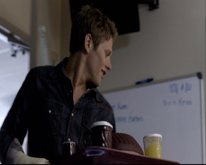 VampireDiariesWorld-dot-org_2x02BraveNewWorld0452.jpg