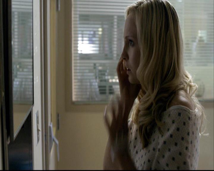 VampireDiariesWorld-dot-org_2x02BraveNewWorld0640.jpg