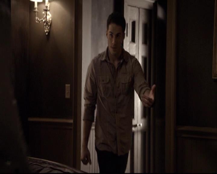 VampireDiariesWorld-dot-org_2x02BraveNewWorld0760.jpg